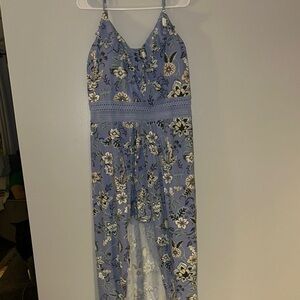 Chic Floral Dress in Blue and Cream